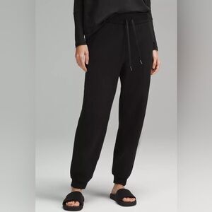 Lululemon high-rise relaxed joggers